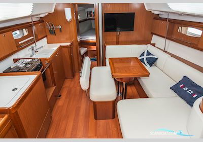 Beneteau Oceanis 43 Sejlbåd 2008, med Yamnar 54 hk motor, Sverige