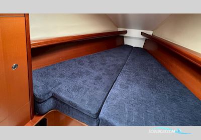 Beneteau Segelbåtar Oceanis 323 Sejlbåd 2007, med Yanmar motor, Sverige