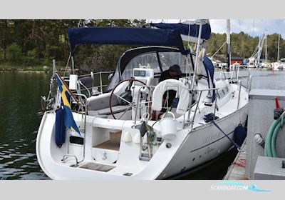 Beneteau Segelbåtar Oceanis 323 Sejlbåd 2008, med Yanmar motor, Sverige