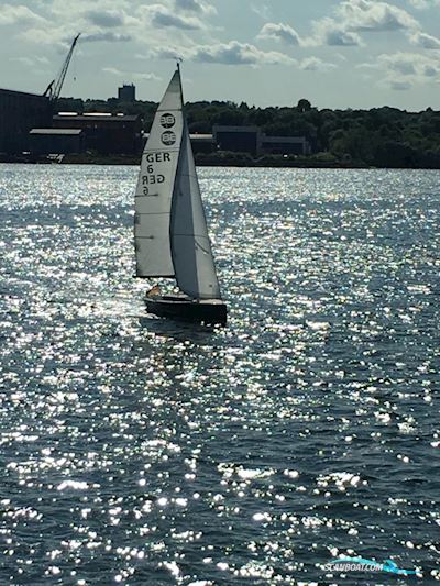Biehlmarine 8.8 Sejlbåd 2010, med Aquamot 2,2 KW motor, Tyskland