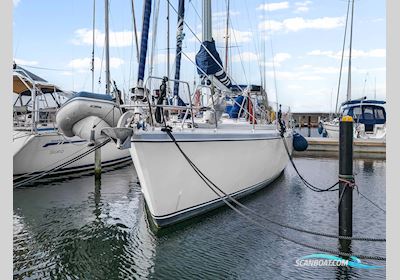 Chantiers Maritimes de Paimpol et Fécamp Via 52 Sejlbåd 1984, med Perkins Sabre motor, Sverige