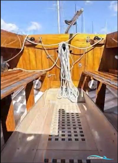 Classic West Solent One Design Sejlbåd 1924, med No Engine - as Designed motor, England