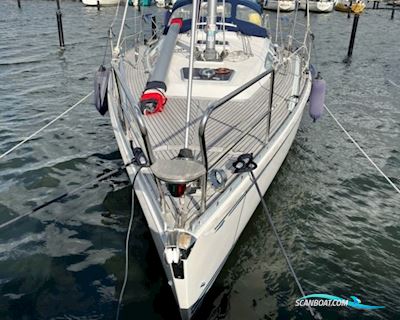 Comfortina 35 Sejlbåd 2002, med Yanmar 3GM30 motor, Sverige