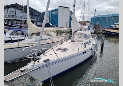 Diva 39 Sejlbåd 1983, med Lombardini
 motor, Danmark