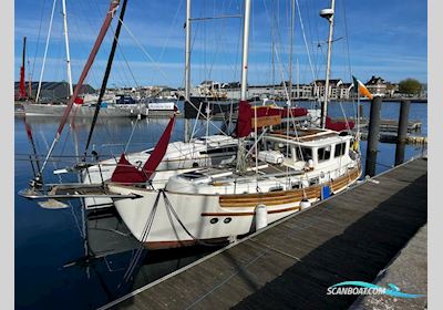 Fisher 34 Sejlbåd 1987, med Volvo Penta D2-75F motor, Frankrig