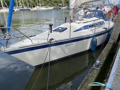 Friendship 33 Sejlbåd 1992, med Yanmar 3GM30 motor, Holland