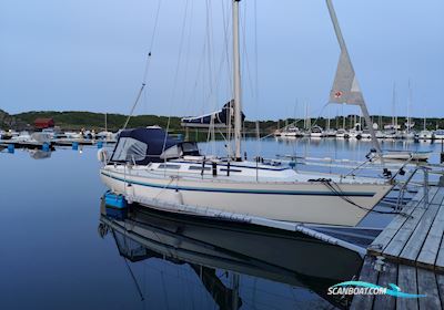 Granada 340 Sejlbåd 1982, med Lombarbini motor, Sverige