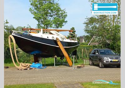 Grundel Platbodem Sejlbåd 1975, med Peugeot Indenor motor, Holland