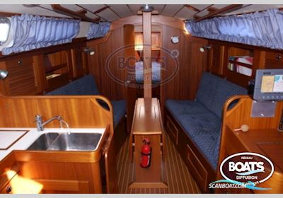 HALLBERG RASSY  31 SCANDINAVIA Sejlbåd 2001, med VOLVO PENTA motor, Frankrig