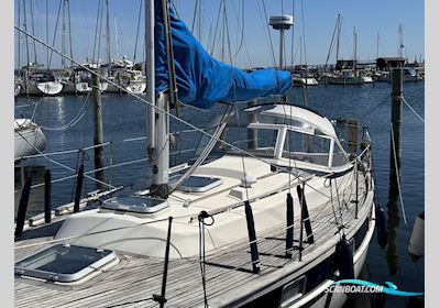 Hallberg Rassy 312 Sejlbåd 1985, med Volvo Penta
 motor, Danmark
