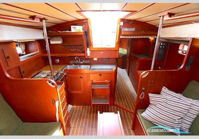 Hallberg-rassy 352 Sejlbåd 1984, Holland