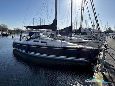 Hanse 300 Sejlbåd 2003, med Yanmar 2GM20 motor, England