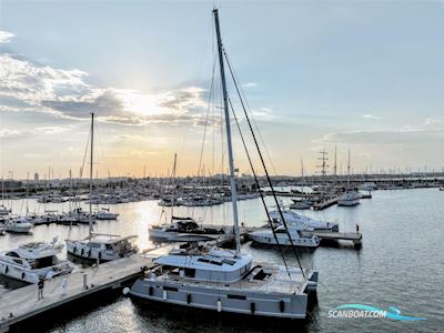 Lagoon 560 S2 Sejlbåd 2018, med 2 x Yanmar 4JH110 110Hp diesel engines with shaft drives and three blade propellers motor, Spanien