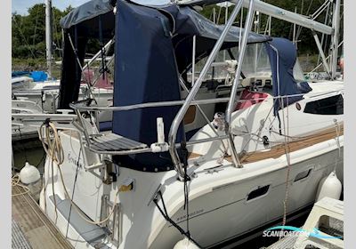 Legend 33 Sejlbåd 2015, med Yanmar motor, England