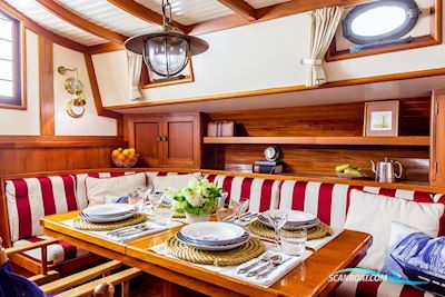 Lemsteraak Aukje Zwaantje Sejlbåd 1911, med Perkins motor, Holland