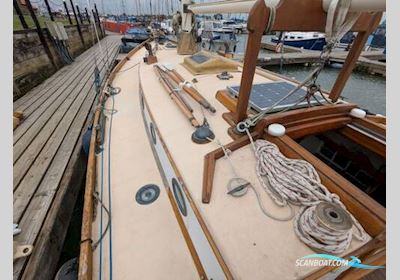 Maurice Griffiths One Off Traditional Built Wooden Sailing Yacht Sejlbåd 1962, med Perkins 4.107 motor, England