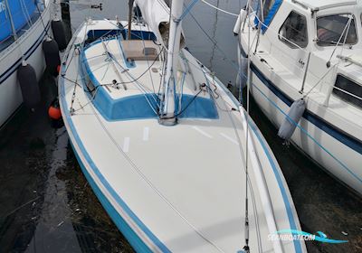 Nordisk Folkebåd Sejlbåd 1977, med Suzuki motor, Danmark