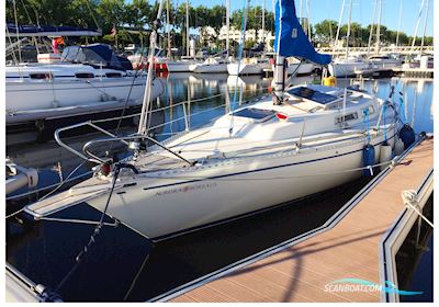 Omega 28 Sejlbåd 1978, med Yanmar Ysb8G motor, Italien