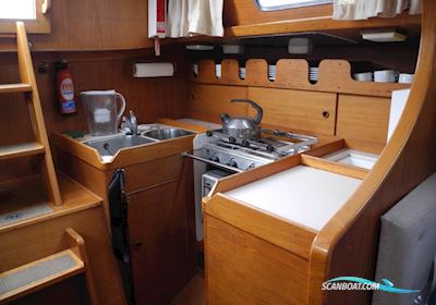 Rival 36 Sejlbåd 1987, med Mitsubishi motor, Belgien