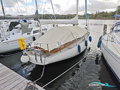 Staackwerft Lübeck Nymphe II Sejlbåd 1970, med Volvo Penta D1-30B motor, Tyskland