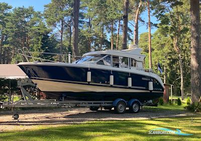 Aquador 25 C Speedbåd 2006, med Volvo Penta D4 motor, Estland