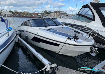Finnmaster T8 Speedbåd 2022, med Y a m a h a   F 3 0 0 X C B , 4 - T a k t, DBW, Hvid motor, Danmark