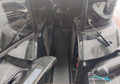 XO240 RS Cabin Speedbåd 2016, med Evinrude motor, Litauen