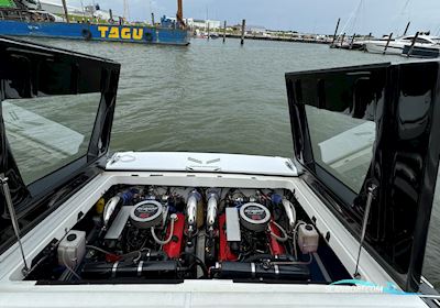Scarab 33 Avs Sportbåt 2001, med Mercruiser motor, Tyskland