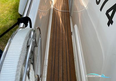 Aquador 25 C Sportboten 2006, met Volvo Penta D4 motor, Estland