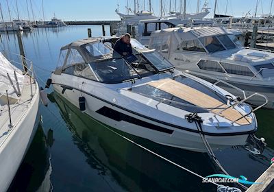 Finnmaster T8 Sportsboot 2022, mit Y a m a h a   F 3 0 0 X C B , 4 - T a k t, DBW, Hvid motor, Dänemark