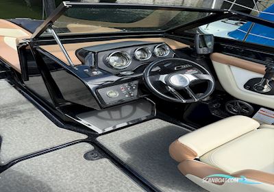Sea Ray 210 Spx - Black Edition Sportsboot 2017, mit Mercruiser motor, Dänemark