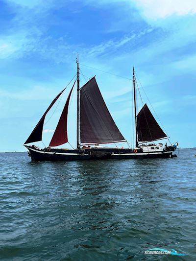 Klipper Tweemast 35.00 m Workship 1899, with Mercedes engine, The Netherlands