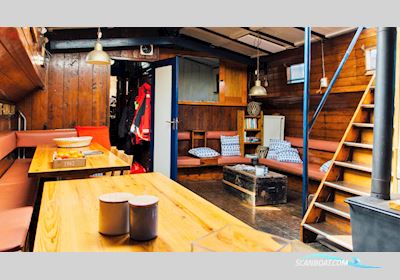 Tjalk Woon-charter tjalk Workship 1905, with Gardner engine, The Netherlands