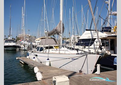 1996 Oyster 45 1996 – Exceptional Blue-Water Cruiser Zeilboten 1996, met 1 motor, Portugal