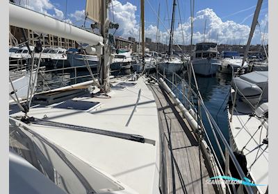 Amel Maramu Zeilboten 1985, met Perkins motor, France