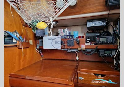 Amel Maramu Zeilboten 1982, met Perkins motor, France