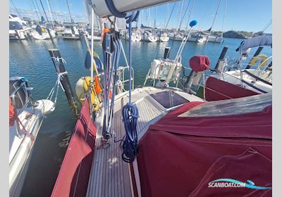 Aphrodite 37 Zeilboten 1990, met Yanmar 3JH40 motor, Sweden