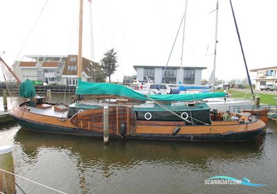 Barkmeijer Tjalk Zeilboten 1916, met Mercedes OM615 motor, The Netherlands