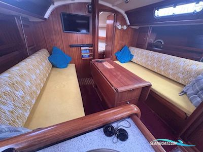 Bavaria  34 Zeilboten 2001, met Volvo Penta  MD2030 motor, United Kingdom