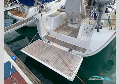 Bavaria 32 Cruiser Zeilboten 2010, met Volvo Penta D1-30F motor, Kroatië