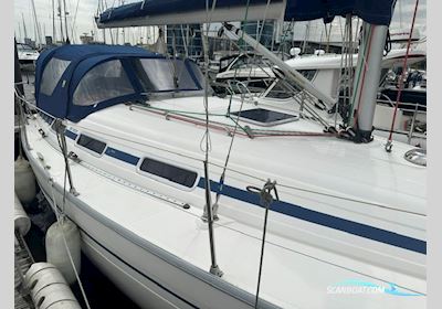 Bavaria 32 Zeilboten 2002, met Volvo Penta motor, United Kingdom