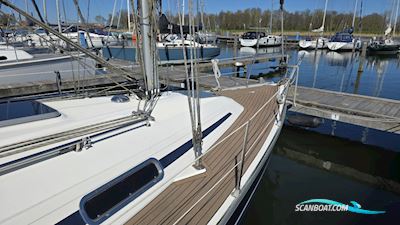 Bavaria 37-2 Zeilboten 2000, met Volvo Penta motor, The Netherlands