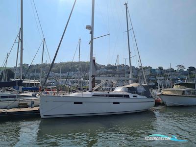 Bavaria 37 Cruiser Zeilboten 2014, met Volvo motor, United Kingdom