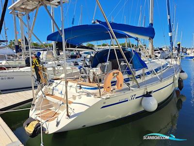 Bavaria 37 Zeilboten 1995, met Volvo Penta D1-30F motor, Portugal