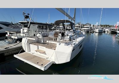 Bavaria C38 Zeilboten 2025, met Yanmar motor, United Kingdom