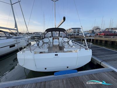Bavaria C42 Zeilboten 2020, met Yanmar motor, United Kingdom