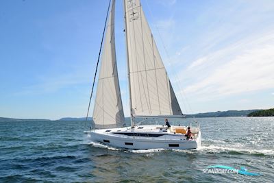 Bavaria C42 Zeilboten 2025, met Yanmar motor, United Kingdom