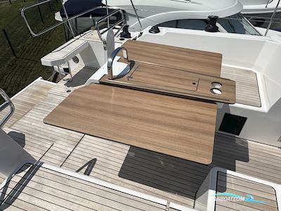 Bavaria C42 Zeilboten 2025, met Yanmar motor, United Kingdom