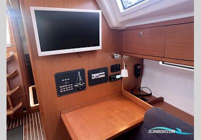 Bavaria Cruiser 37-3 Zeilboten 2015, met Volvo Penta D1-30 motor, The Netherlands