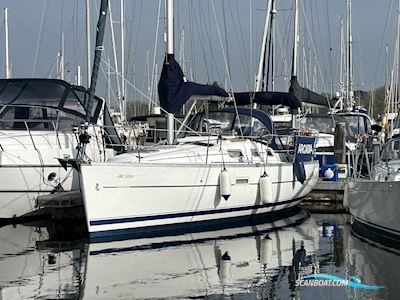 Beneteau Oceanis Clipper 323 Zeilboten 2007, met Yanmar 3YM20 motor, United Kingdom